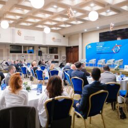 Audiență atentă la conferința RBL - Iasi